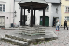 CLIL trough innovative digital tools and effecteiv non-formal education methods